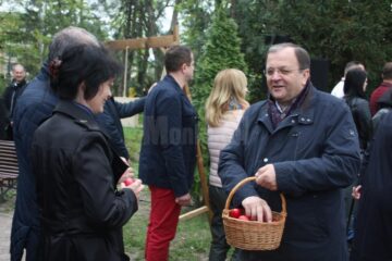 Gheorghe Flutur a ciocnit ouă roșii cu sucevenii