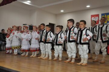 Împărțirea cu oul sfințit, în comunitatea poloneză din Bucovina