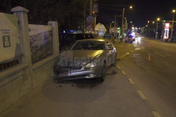 Mercedesul care circula dinspre Burdujeni