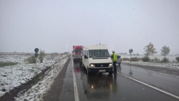 Trafic în condiții de iarnă veritabilă, la sfârșit de aprilie