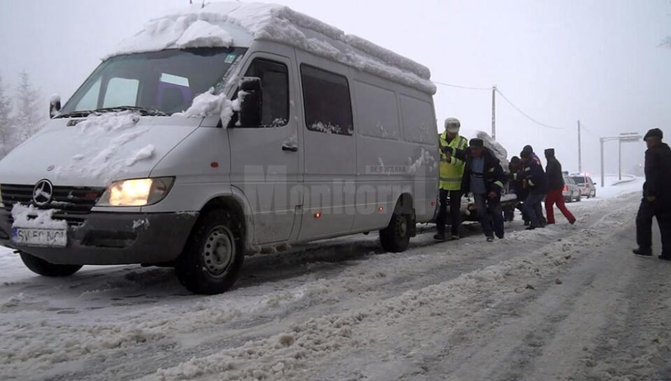 Blocaje între Ilișesti și Păltinoasa