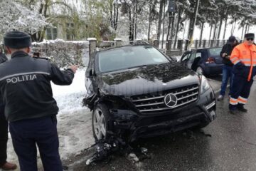 Accident în timpul unei depășiri, pe E 85, la Roșiori
