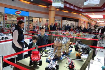 Expoziția Brickenburg Expo, de la Shopping City Suceava