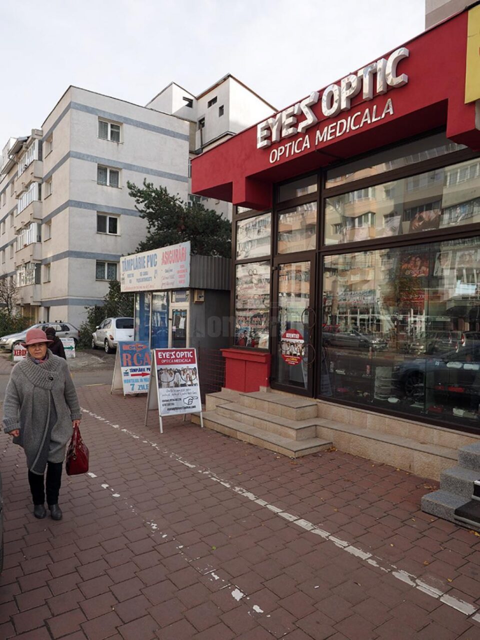 Sediul Eye`s Optic Suceava, de pe bulevardul George Enescu