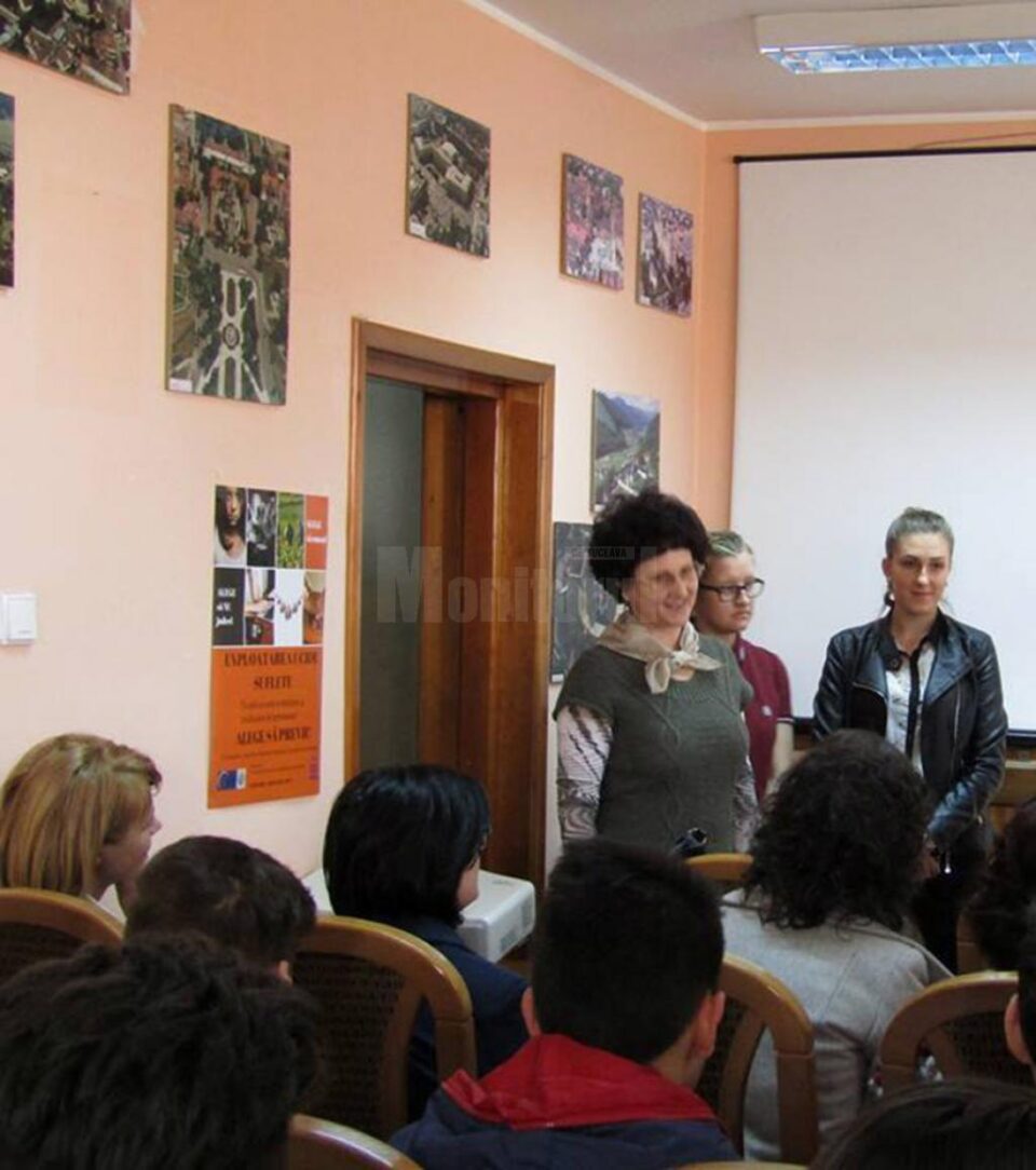 Aproape 150 de elevi au participat la Concursul județean de limba engleză „Behind the words”, ediția a IV-a