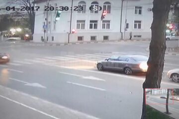 Imaginile șocante care au surprins impactul