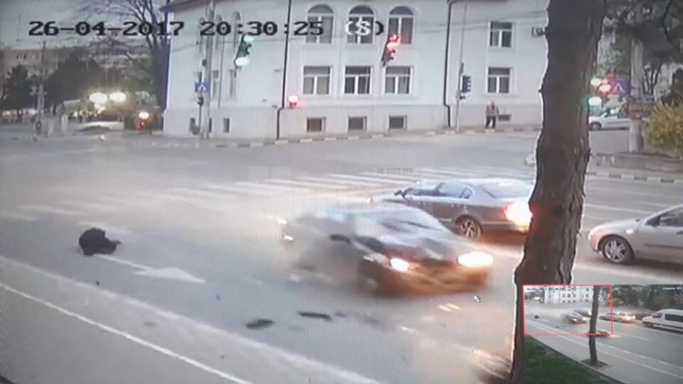 Imaginile șocante care au surprins impactul