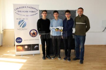 Echipajul de la Concursul Național de Creativitate Digitală ExplorIT, de la Bacău