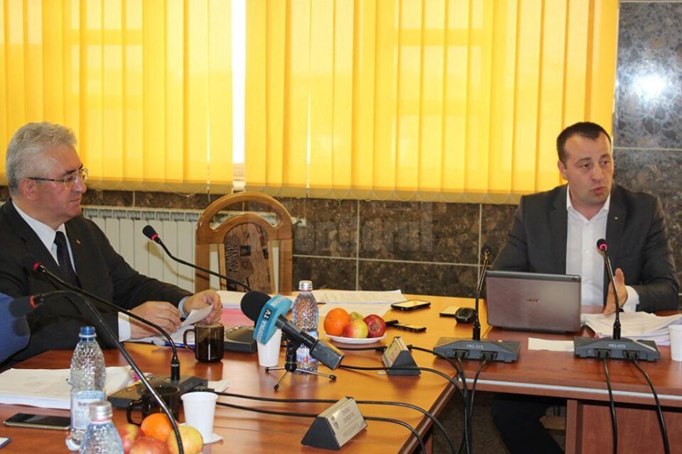 Respingerea scoaterii la licitație a serviciului de salubrizare menajeră și a modernizării acestuia i-a șocat pe reprezentanții administrației locale Respingerea scoaterii la licitație a serviciului de salubrizare menajeră și a modernizării acestuia i-a șocat pe reprezentanții administrației locale