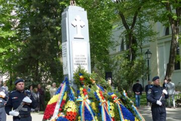 La Monumentul Eroilor Români au fost depuse coroane de flori în memoria acestora