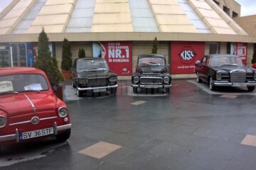 Varietate mare de mașini retro