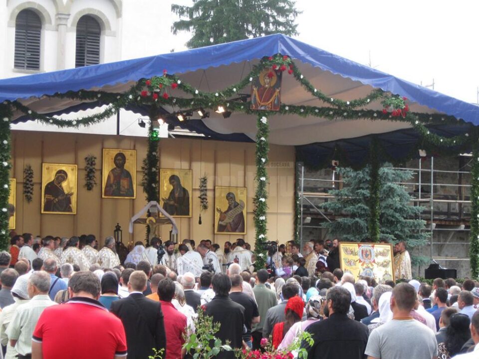 Preafericitul Părinte Daniel, Patriarhul României, prezent la proclamarea solemnă a canonizării Sfinților putneni, la Mănăstirea Putna