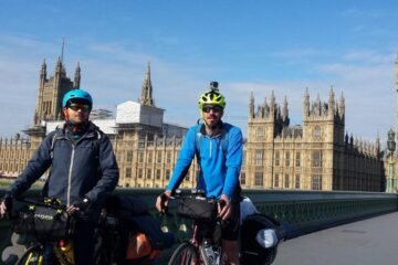 La plecare din faa Parlamentului britanic