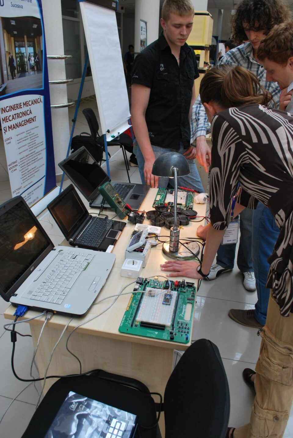 Concursul Internațional Studențesc de Calculatoare „HARD & SOFT” Concursul Internațional Studențesc de Calculatoare „HARD & SOFT”