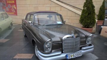 Vremea nu i-a împiedicat pe colecționari să-și expună bijuteriile pe patru roți
