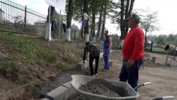 Frenezie revoluționar-proletară pentru a da bine la vizita președintelui Klaus Iohannis