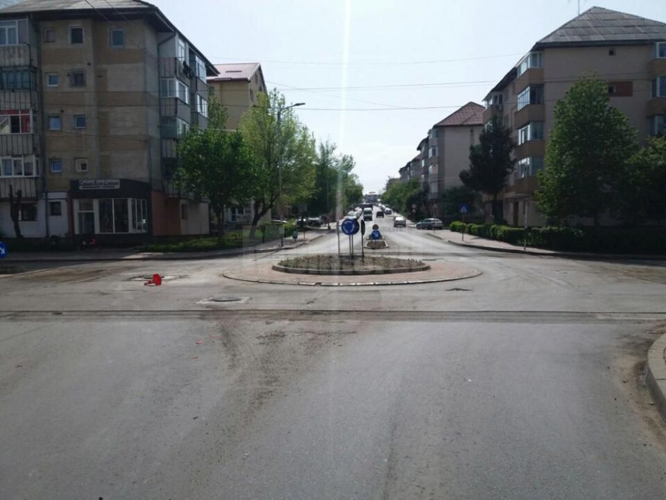Intersecția străzilor Bistriței, Corneliu Coposu și Gavril Tudoraș va fi asfaltată astăzi