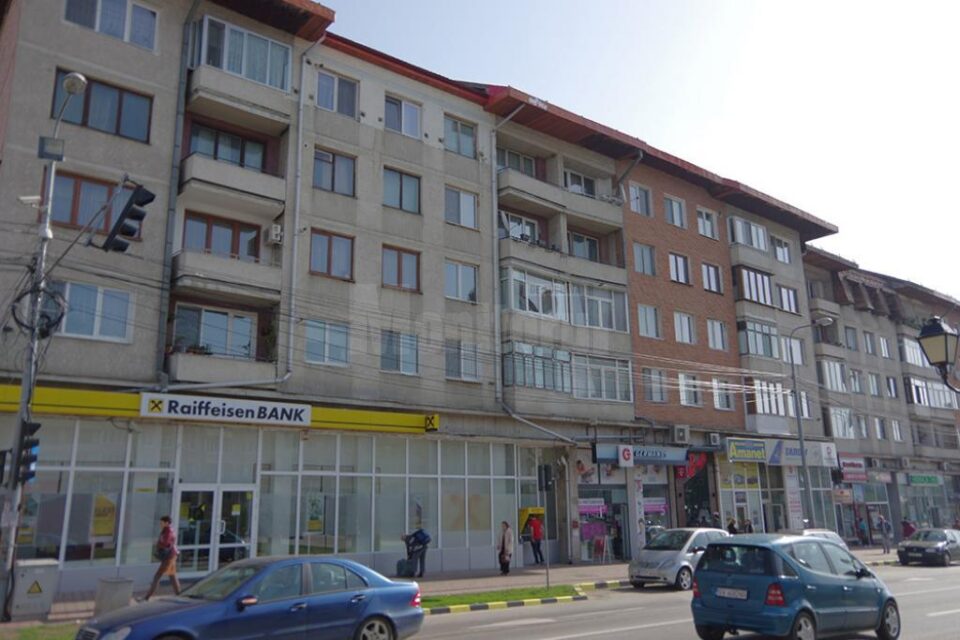 Blocurile din zona centrală a Sucevei, făcute la începutul anilor '60