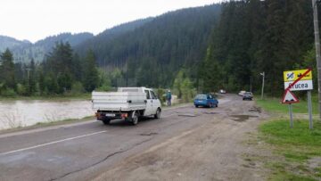 Protest al șoferilor din Crucea printre gropile de pe DN 17B