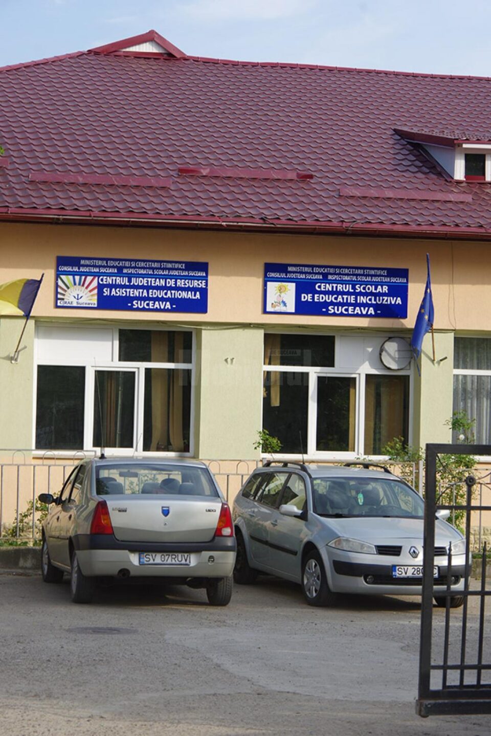 În cadrul Centrului Școlar de Educație Incluzivă Suceava a fost demarată o anchetă, împreună cu reprezentanții Protecției Copilului, pentru a se putea stabili ce cauze au determinat sinuciderea
