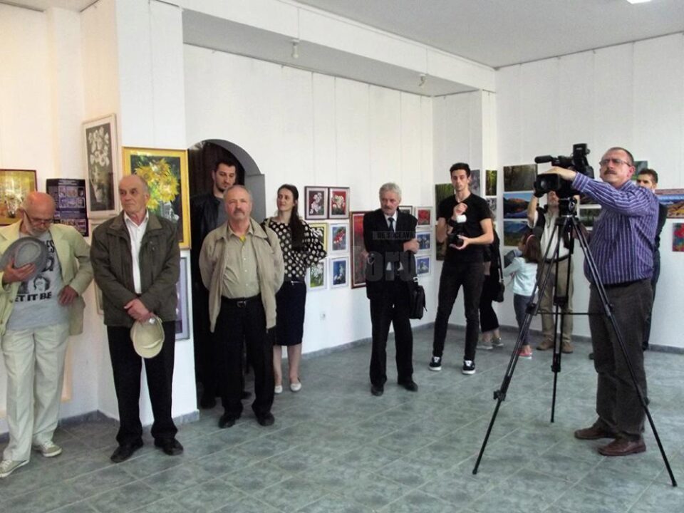 Expoziție de pastel și fotografie - romantism, poezie și delicatețe
