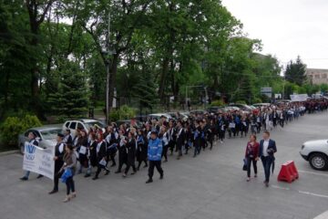 Exuberanță, zgomot, veselie și culoare la primul marș al studenților suceveni