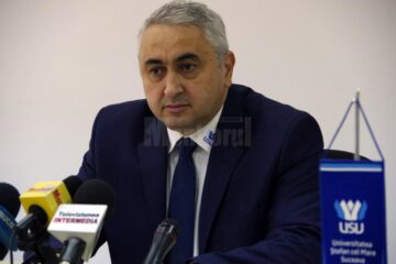 Prof. univ. dr. ing. Valentin Popa, rectorul Universității „Ștefan cel Mare” Suceava