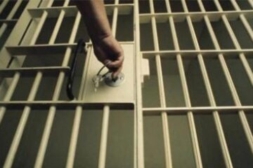 Un individ a ajuns după gratii după ce a adunat șase dosare penale pe numele său