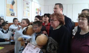 Copiii crescuți de asistenți maternali din Bogdănești au sărbătorit marți Ziua Europei