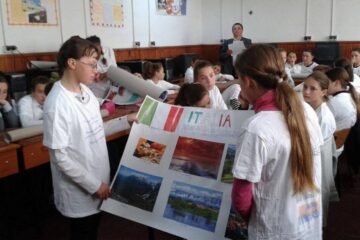 Copiii crescuți de asistenți maternali din Bogdănești au sărbătorit marți Ziua Europei