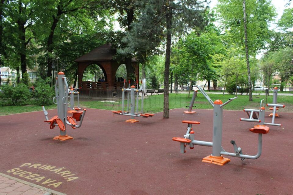 Spațiul de fitness din Parcul Central al Sucevei