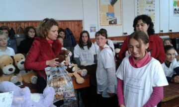 Copiii crescuți de asistenți maternali din Bogdănești au sărbătorit marți Ziua Europei