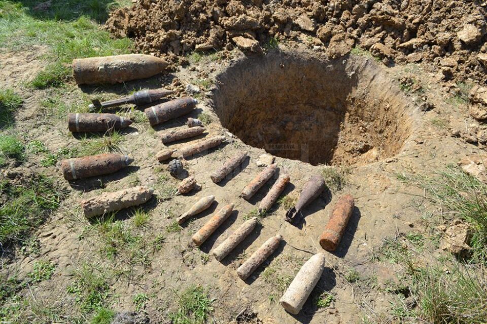 Elemente de muniție din cele două conflagrații mondiale au fost găsite în mai multe localități din județul Suceava