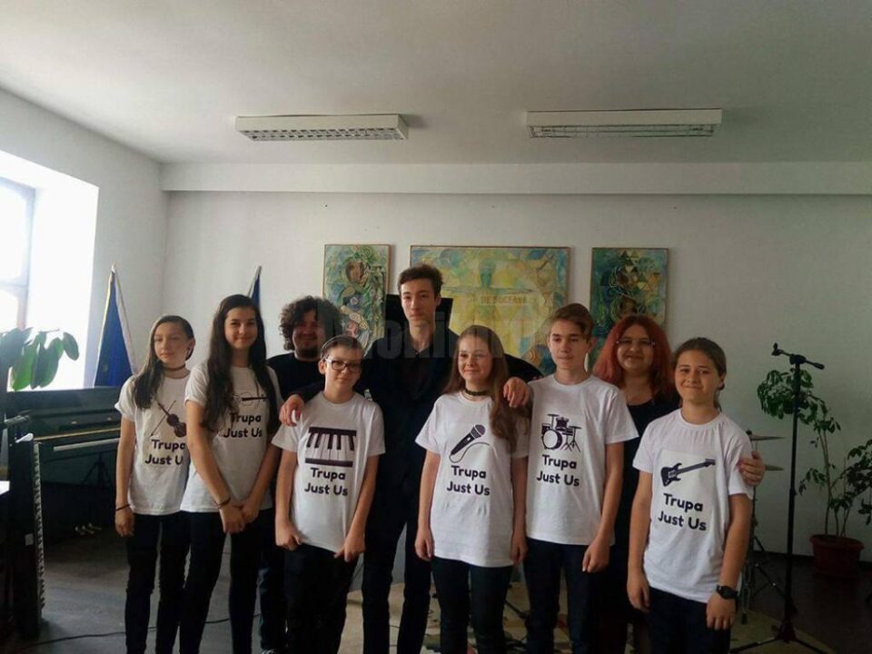 Concursul de Interpretare și Creație „HeArt”, la Colegiul de Artă „Ciprian Porumbescu”