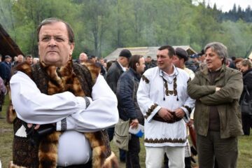 Flutur i-a îndemnat pe suceveni să spună mai tare că iubesc Bucovina „pentru că ani de zile alții ne-au confiscat-o”