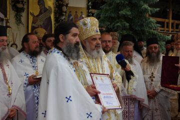 „Crucea Patriarhală” pentru starețul Mănăstirii Sihăstria Putnei