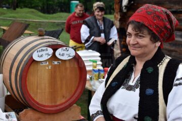 Flutur i-a îndemnat pe suceveni să spună mai tare că iubesc Bucovina „pentru că ani de zile alții ne-au confiscat-o”