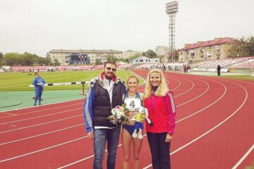 Andreea Doroftei alături de antrenoarea sa, Erzilia Țâmpău, și antrenorul federal al lotului național