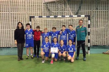 Echipa de handbal mixt a Școlii Ion Creangă Suceava s-a calificat la turneul final