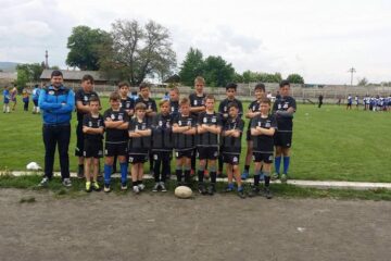 Echipa de minirugby sub 12 ani ACS Amicii Suceava, pregătită de Codrin Prorociuc