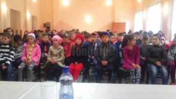 Peste 60 de copii au participat la concursul „Magie în alb și negru” de la școala din Frumosu