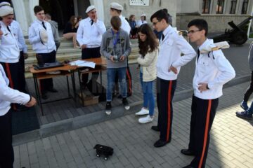Proiectul reunește la Câmpulung Moldovenesc elevi și profesori din șapte școli din Anglia, Franța, Italia, Polonia, Portugalia și România