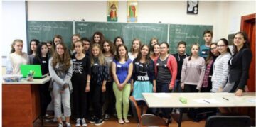 Școala bobocilor, pentru elevii claselor a V-a și a IX-a, la Colegiul „Petru Rareș”