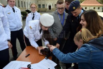 Proiectul reunește la Câmpulung Moldovenesc elevi și profesori din șapte școli din Anglia, Franța, Italia, Polonia, Portugalia și România