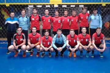 Echipa de handbal juniori II LPS Suceava luptă pentru un loc la turneul final