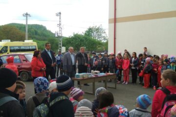 Donație de carte la Școala Gimnazială Păltinoasa