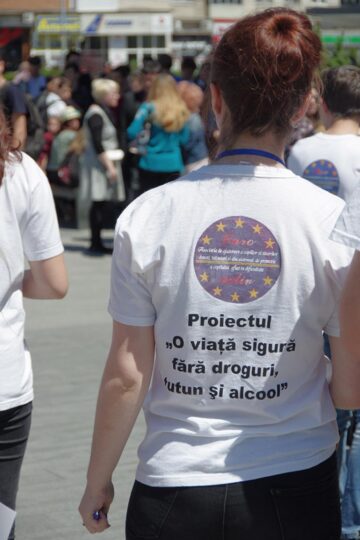 Aproape 1.200 de participanți la Marșul anti-violență, anti-drog, anti-tutun și de prevenire a accidentelor rutiere