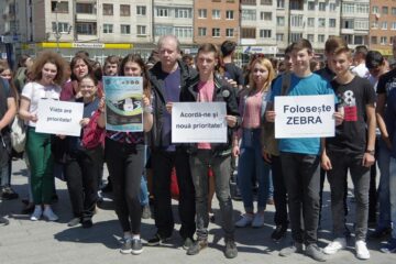 Aproape 1.200 de participanți la Marșul anti-violență, anti-drog, anti-tutun și de prevenire a accidentelor rutiere