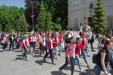 Aproape 1.200 de participanți la Marșul anti-violență, anti-drog, anti-tutun și de prevenire a accidentelor rutiere