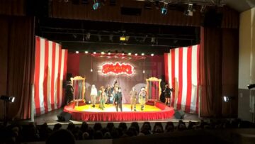 Musicalul „Leul Ra“, o poveste cu lacrimi, hohote de râs și aplauze la scenă deschisă